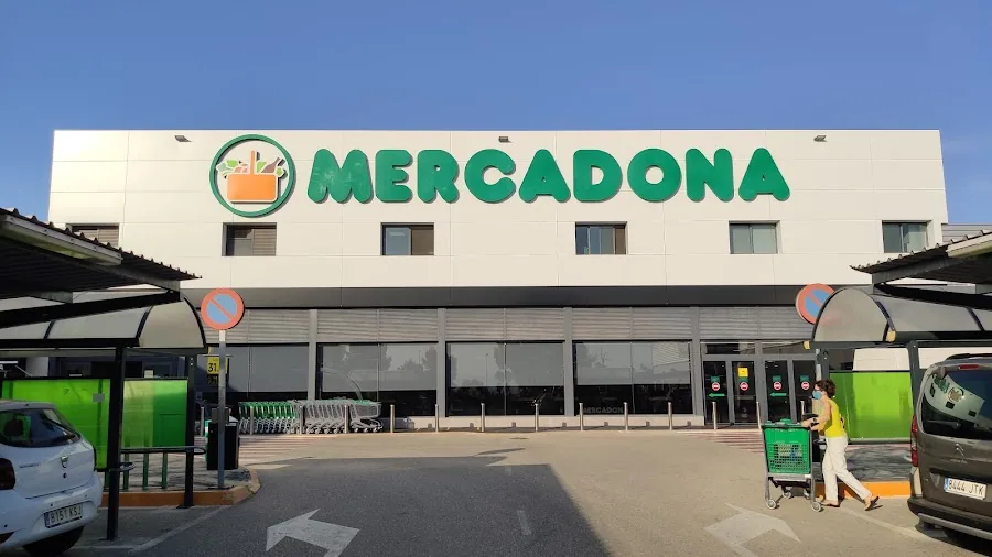 Supermercado Mercadona en Avenida Picos de Europa, 6l, Molina de Segura