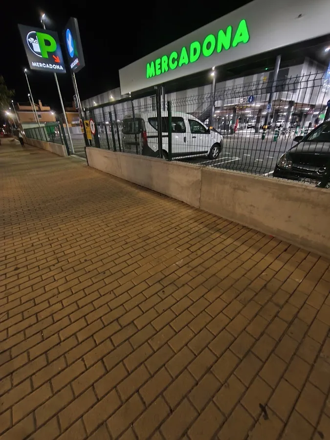 Supermercado Mercadona en Avenida Científic Avel-Lí Corma, 6, Moncofa