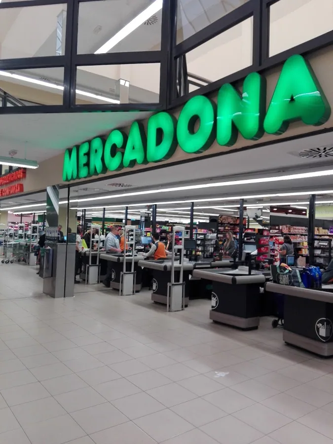Supermercado Mercadona en Calle Doctor Luis Montes, 2, Móstoles
