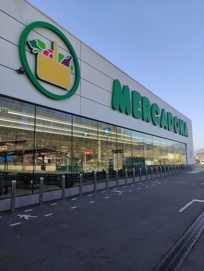 Supermercado Mercadona en Avenida Galicia, 3, O Barco de Valdeorras