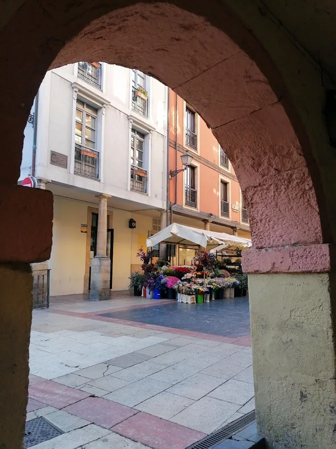 Supermercado Mercadona en Plaza Daoiz y Velarde, 5, Oviedo