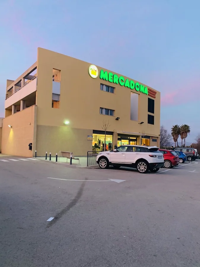 Supermercado Mercadona en Calle Samil, 25 (sal. 10 Autovía Llevant), Palma