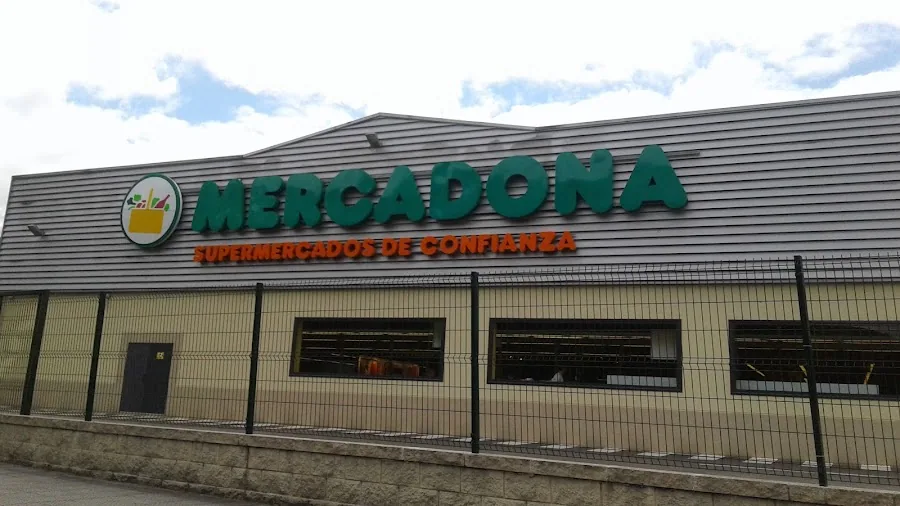 Supermercado Mercadona en Carretera de Castañera, Parres