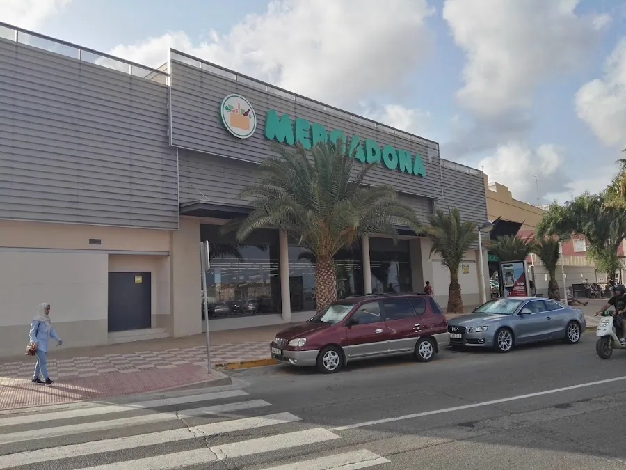 Supermercado Mercadona en Calle Barcelona, 42, Puçol