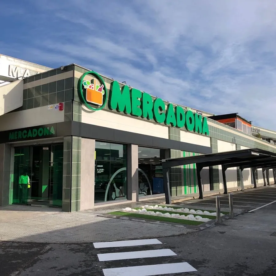 Supermercado Mercadona en Calle Montalbán, s/n (c.c. el Silo), Puente Genil