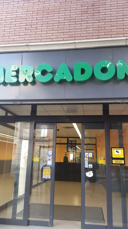 Supermercado Mercadona en Avenida Paísos Catalans, 47, Reus