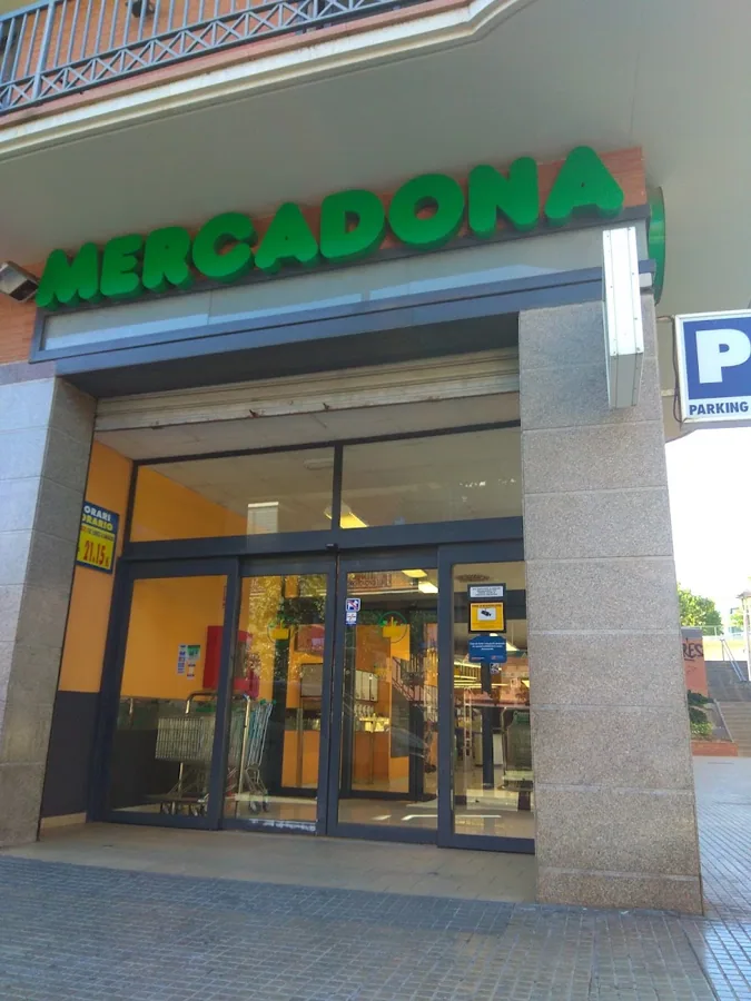 Supermercado Mercadona en Calle de Les Basses, 23, Rubí