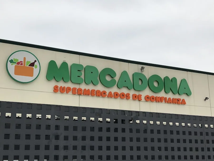 Supermercado Mercadona en Calle Serrablo, s/n, Sabiñánigo