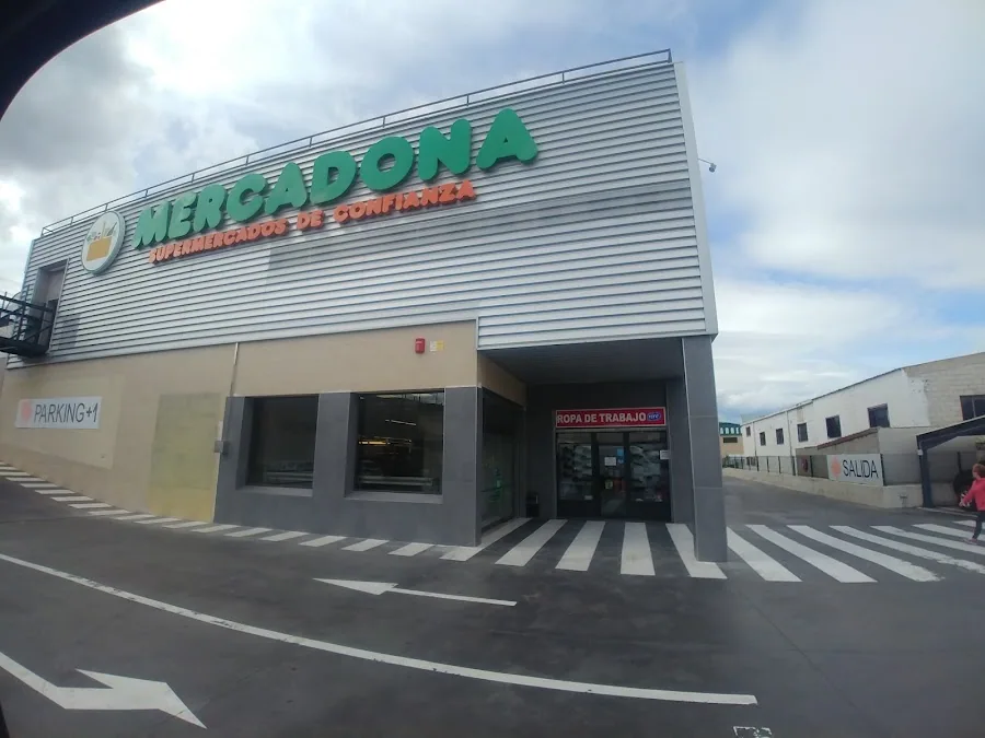 Supermercado Mercadona en Calle Mecánicos, 3, San Martín de Valdeiglesias