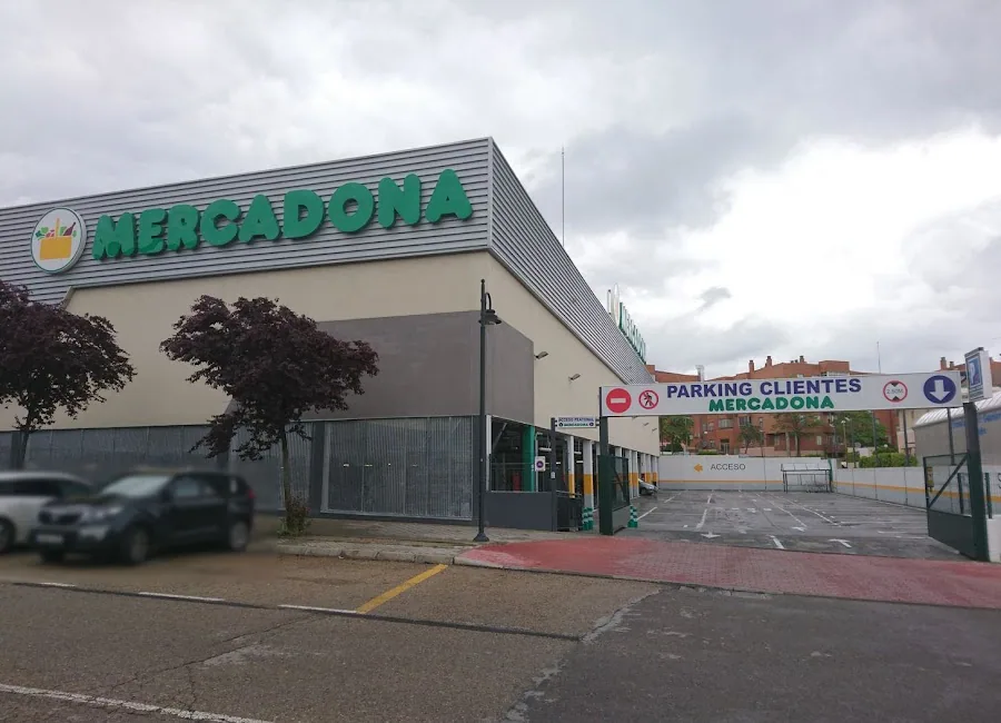 Supermercado Mercadona en Calle Jorge Manrique, 4, Segovia