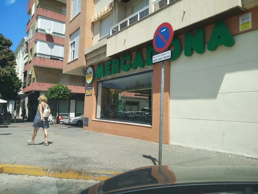Supermercado Mercadona en Avenida Hytasa, 33, Sevilla