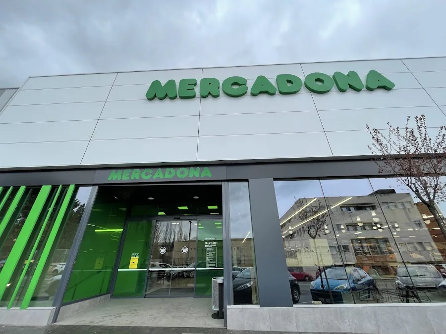 Supermercado Mercadona en Carretera Alcañtz, 52, Teruel