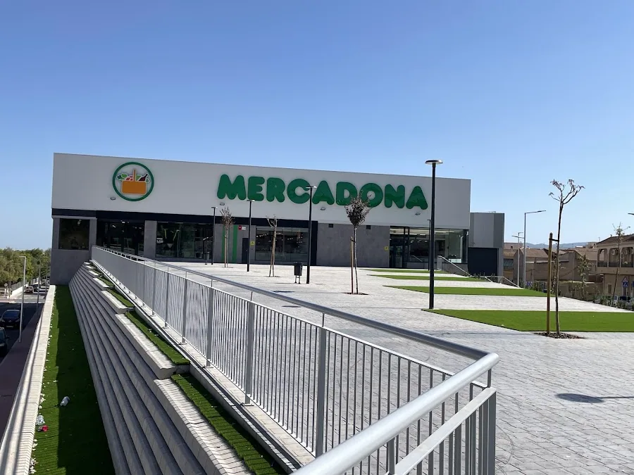 Supermercado Mercadona en Calle Hondales, Totana