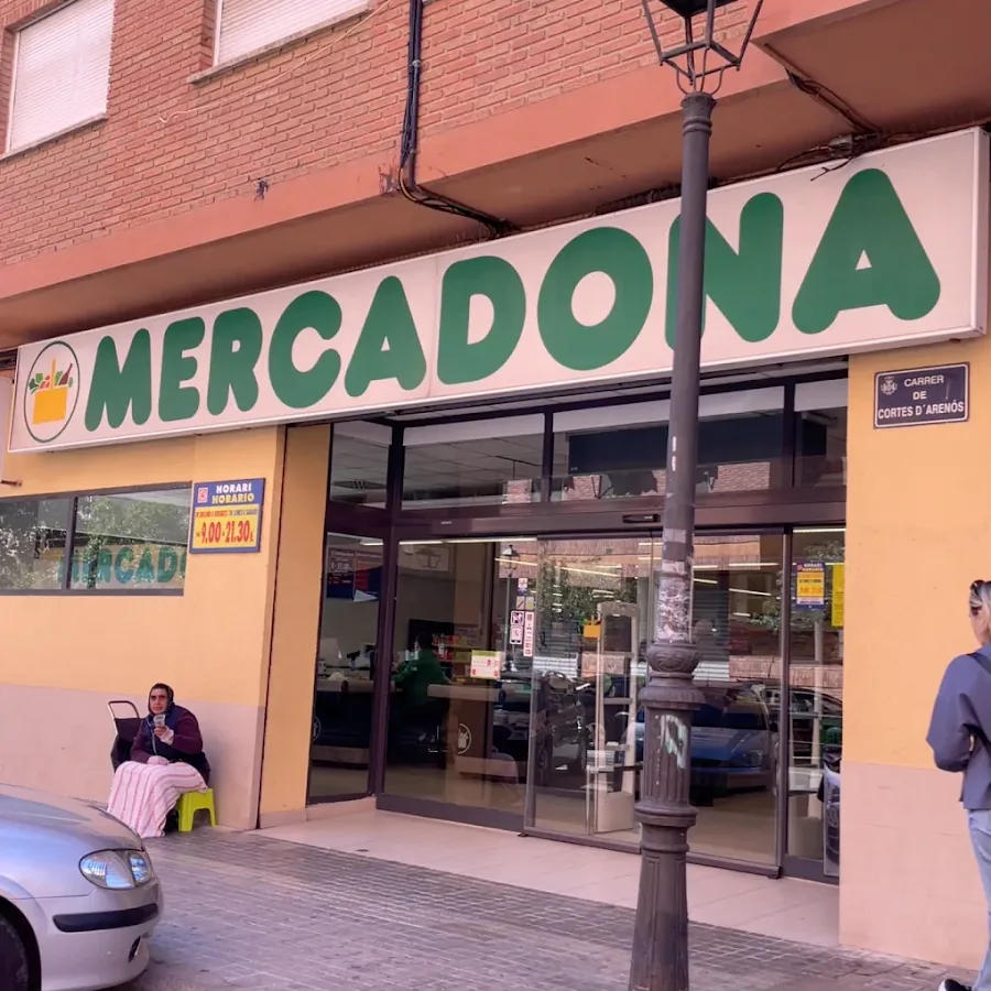 Supermercado Mercadona en Calle Cortes Dearenoso, 5, Valencia