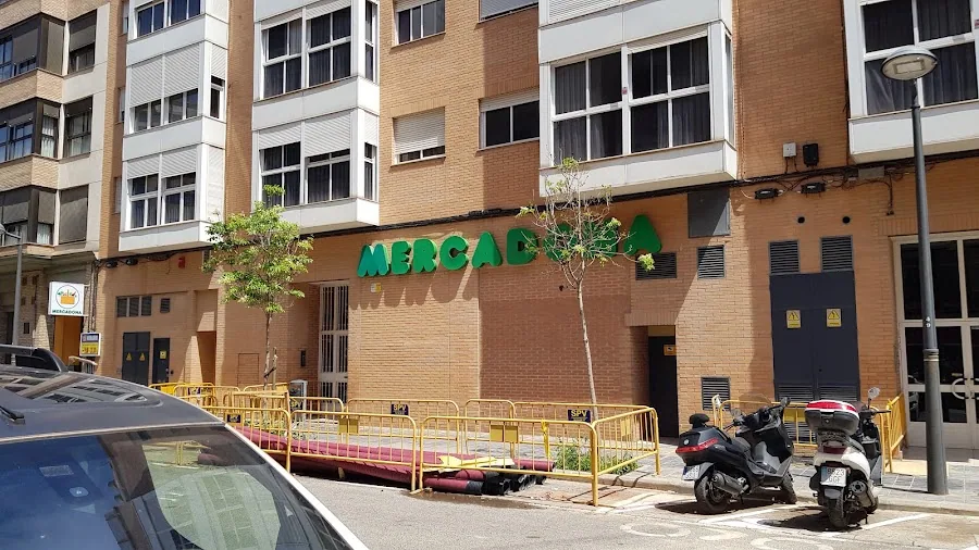 Supermercado Mercadona en Calle Oltá, 64, Valencia