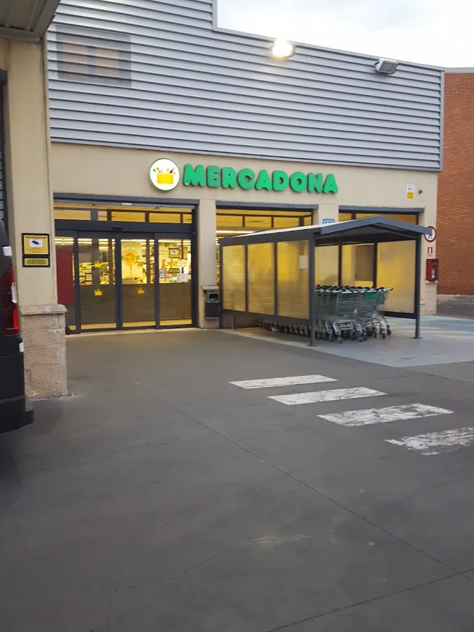 Supermercado Mercadona en Avenida de Burgos, 23, Valladolid