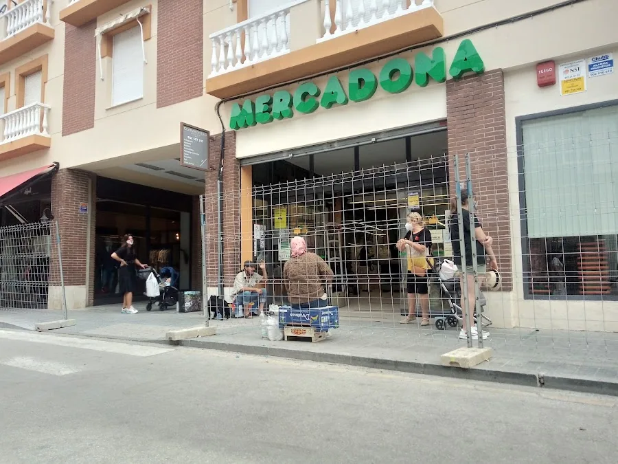 Supermercado Mercadona en Camino de Málaga, 33, Vélez-Málaga