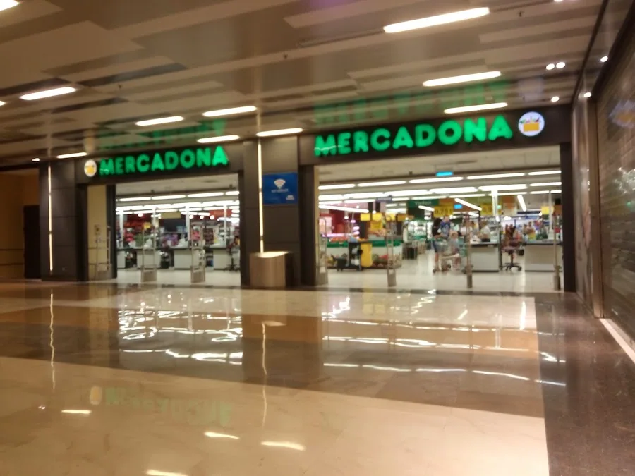 Supermercado Mercadona en Avenida del Segle Xxi, 6, Viladecans