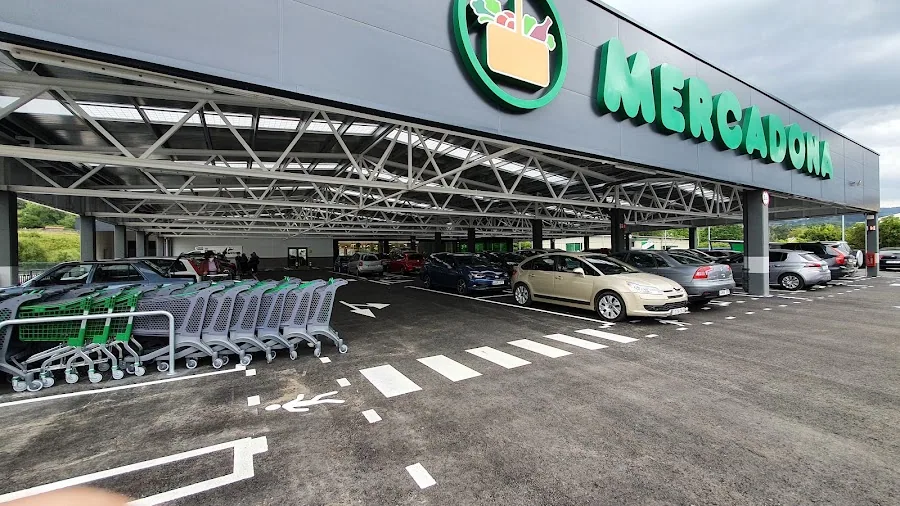 Supermercado Mercadona en Calle Maximino Miyar, 3, Villaviciosa